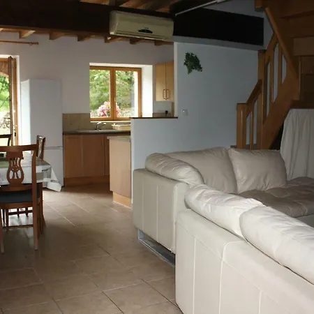 펜션 The Nest Montaut-Ariège